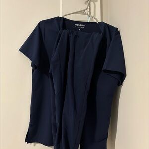 Mandala Navy Blue M Scrub Set